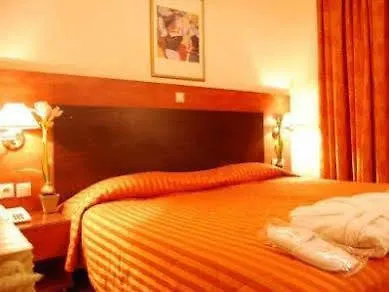 Galaxy Center Otel 3*