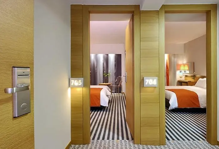 Galaxy Center Otel 3*